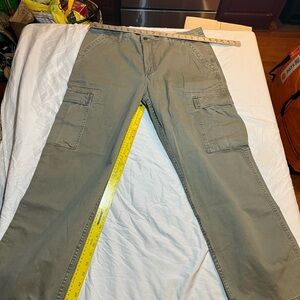 Chaps Men's Olive Cargo Pants size 36x30 in good condition